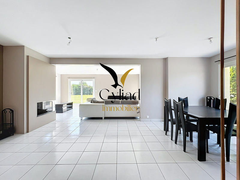 Maison contemporaine - 151 m² - 6 pièces