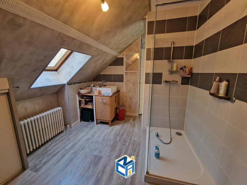 Maison ancienne - 212 m² - 6 pièces