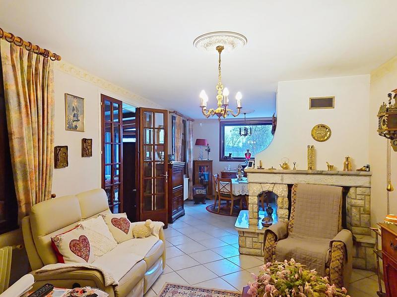 Maison - 141 m² - 6 pièces