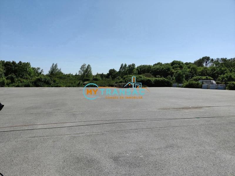 Local d'activités - 6 704 m²