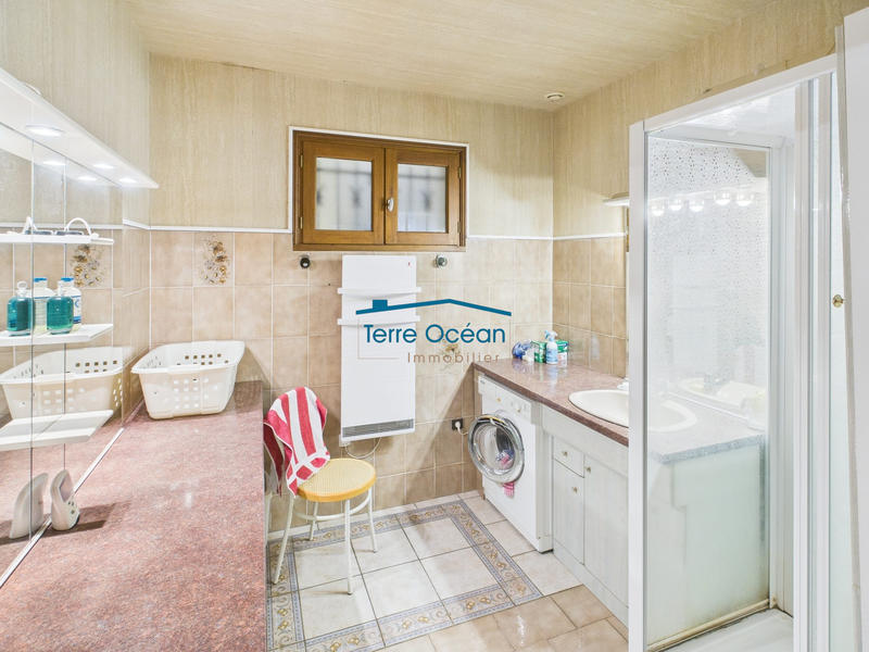 Maison ancienne - 255 m² - 9 pièces