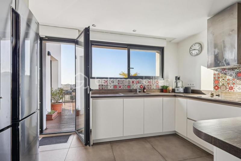 Maison - 234 m² - 7 pièces