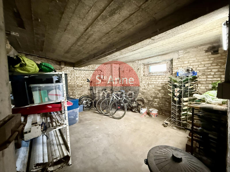 Maison - 205 m² - 8 pièces