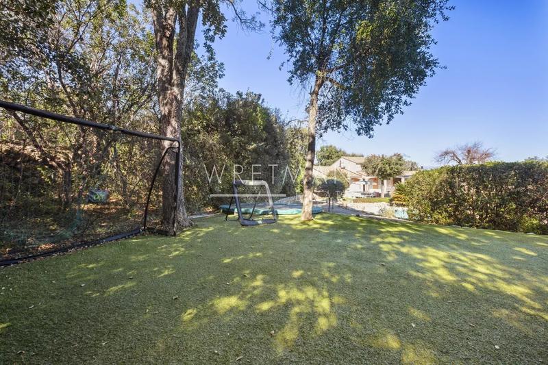 Maison - 227 m² - 8 pièces