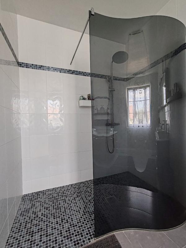 Maison - 445 m² - 15 pièces