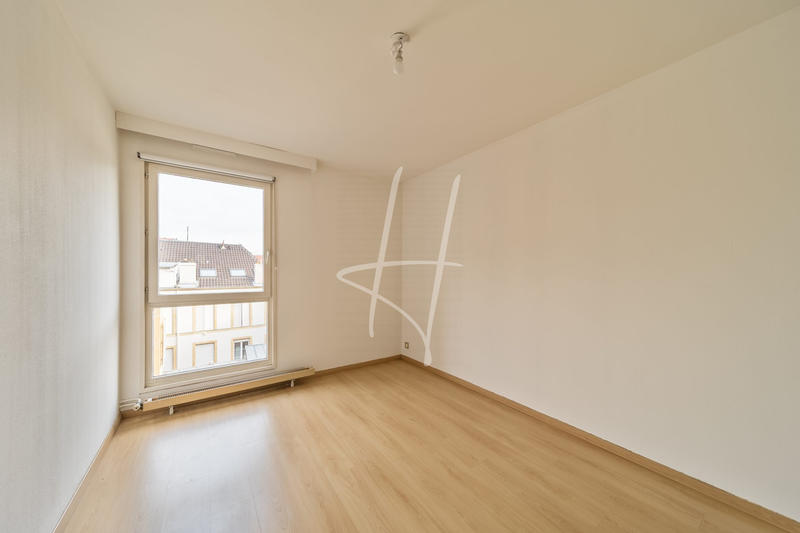 Appartement - 85 m² - 4 pièces