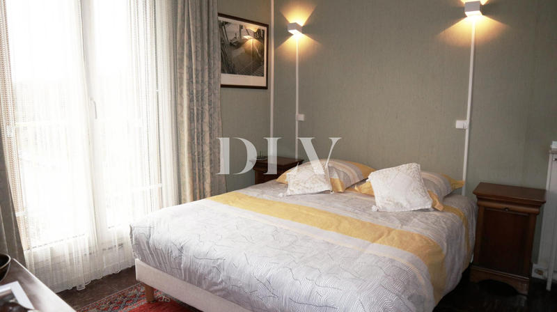 Appartement - 91 m² - 6 pièces