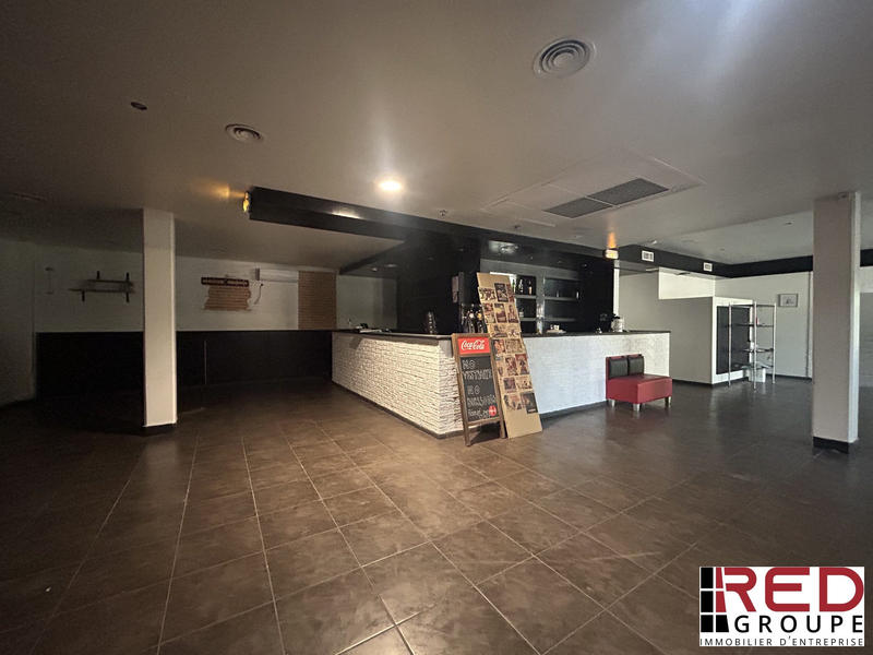 Local commercial - 200 m²