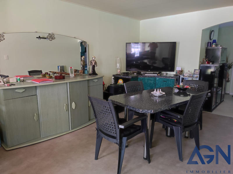 Maison - 180 m² - 5 pièces