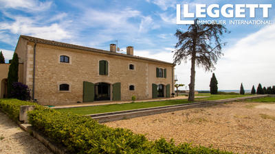 Immeuble - 979 m² - 35 pièces