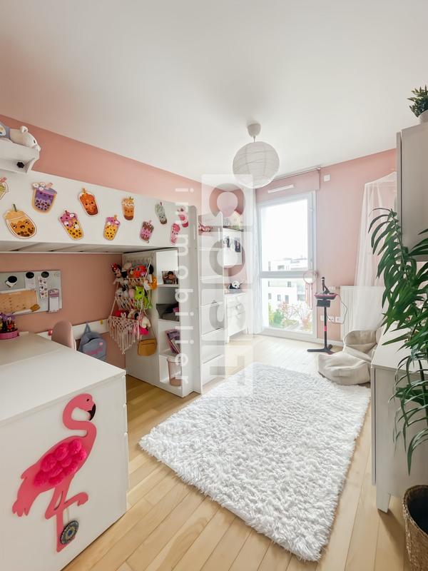 Appartement - 101 m² - 4 pièces