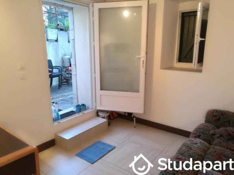 Chambre - 12 m² - 1 pièce