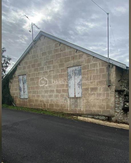 Maison - 100 m² - 1 pièce