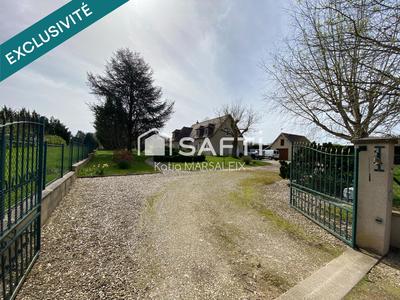 Maison - 143 m² - 6 pièces