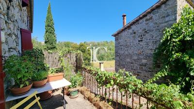 Maison de village - 264 m² - 8 pièces