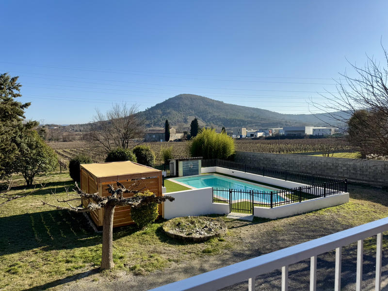 Maison - 180 m² - 6 pièces