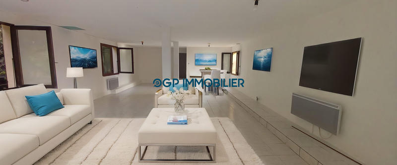 Maison traditionnelle - 123 m² - 4 pièces