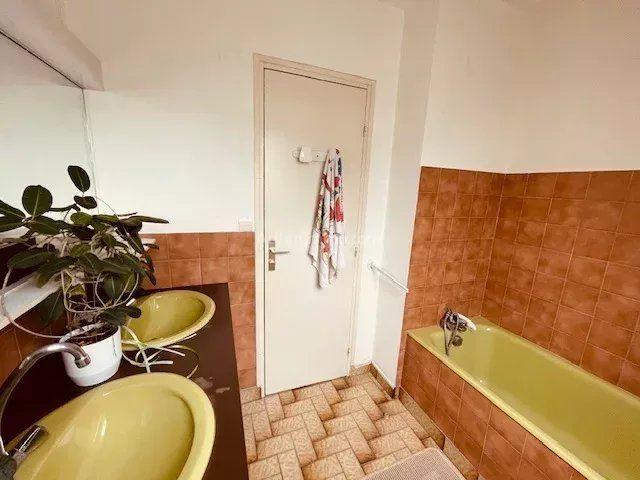 Maison - 113 m² - 6 pièces