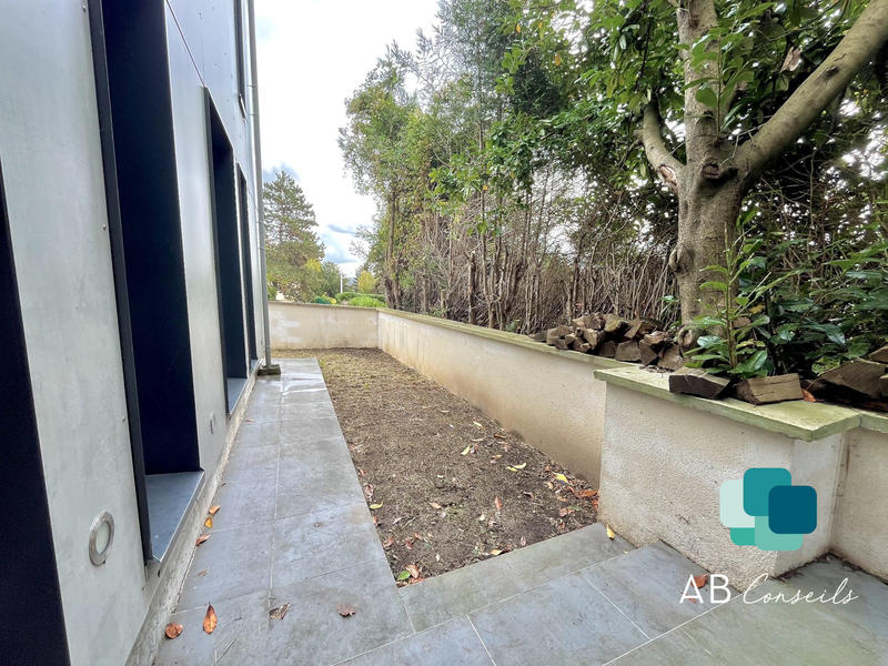 Appartement - 93 m² - 4 pièces