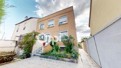 Maison - 100 m² - 5 pièces