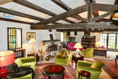 Villa - 179 m² - 5 pièces