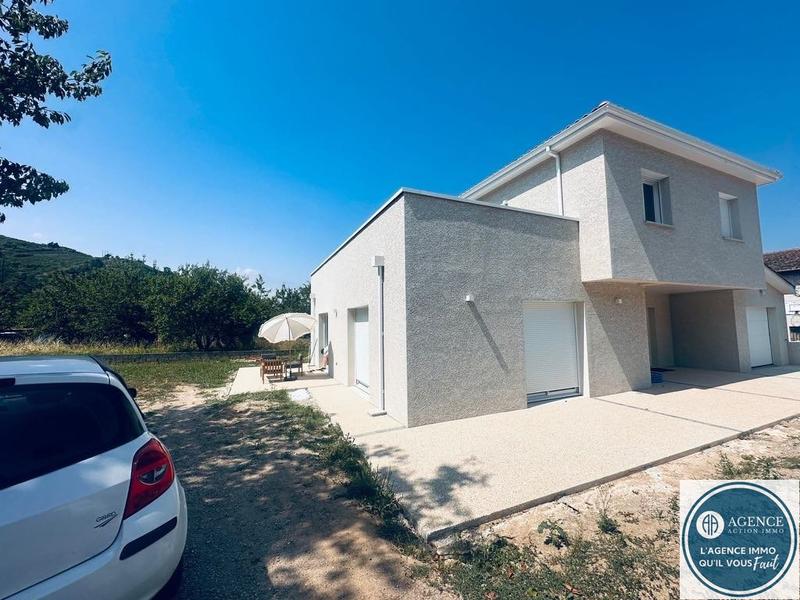 Maison - 166 m² - 5 pièces