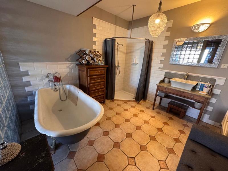 Maison de ville - 240 m² - 7 pièces