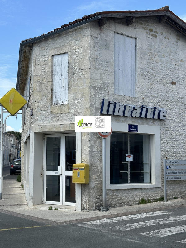 Fonds de commerce - Local commercial - 107 m²