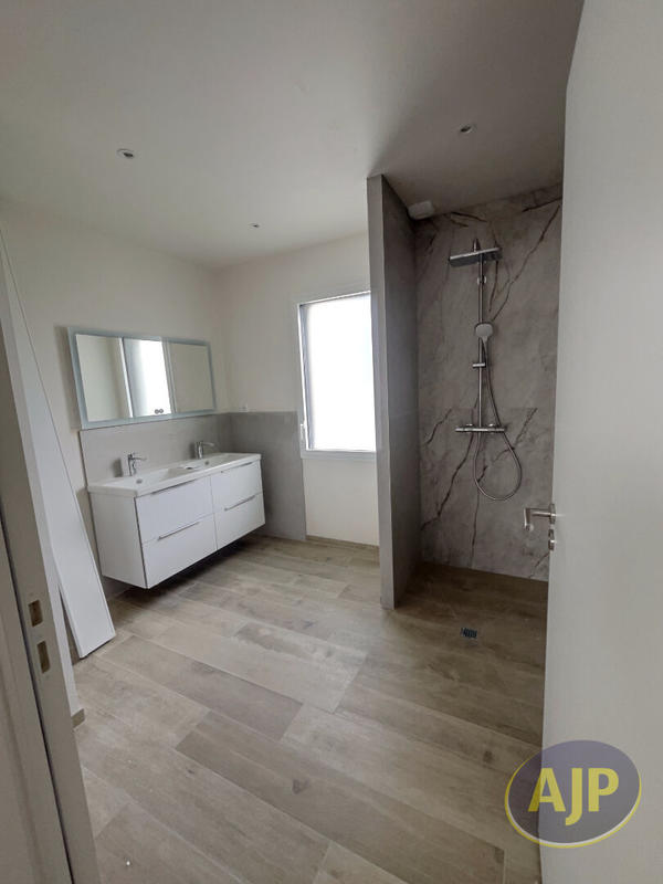 Maison - 131 m² - 5 pièces