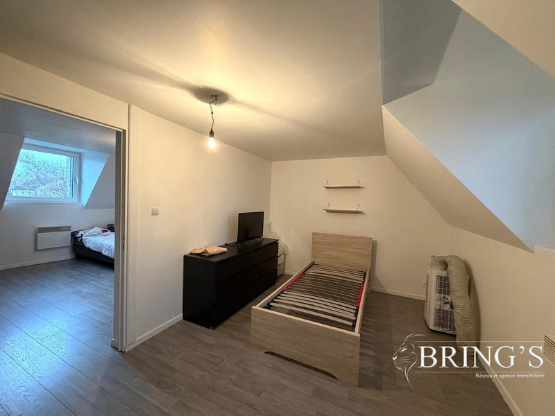 Maison - 80 m² - 5 pièces