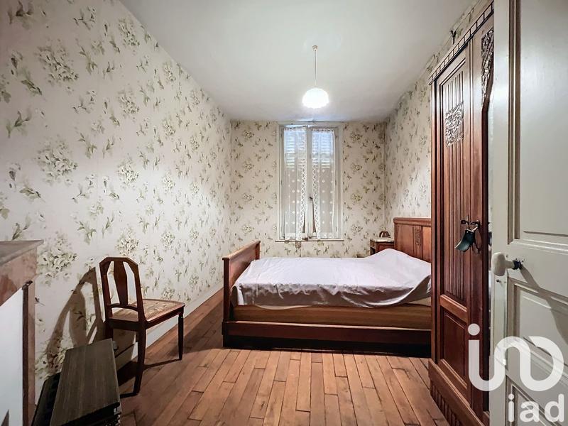 Maison - 304 m² - 9 pièces