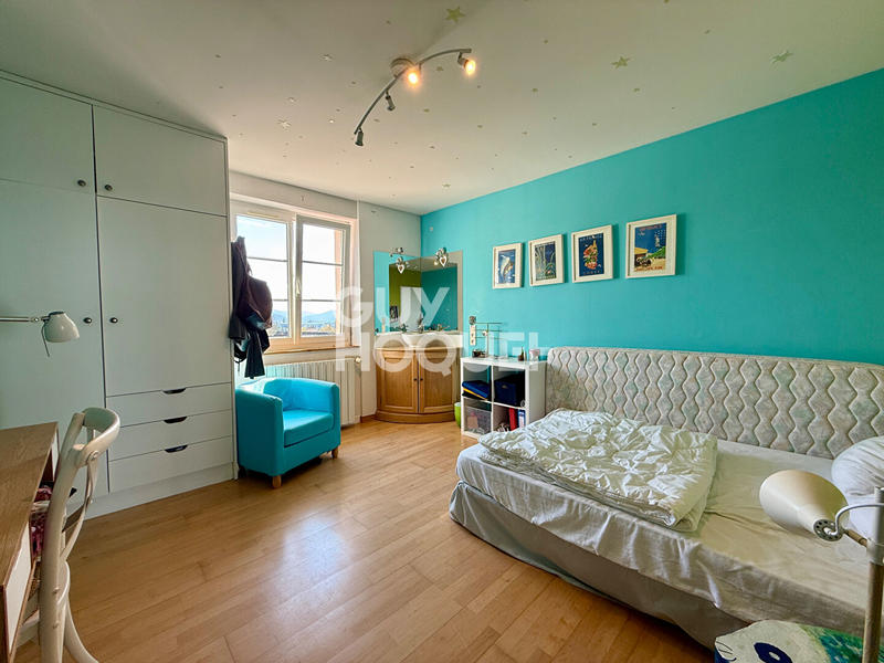 Maison - 192 m² - 8 pièces