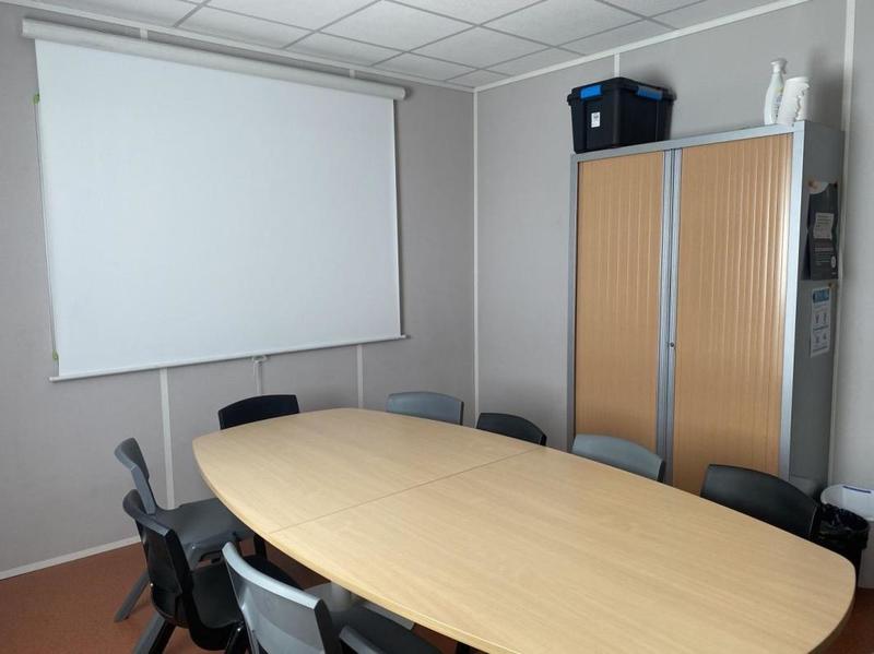 Bureau - 182 m² - 8 pièces