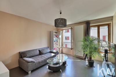 Immeuble - 83 m² - 4 pièces