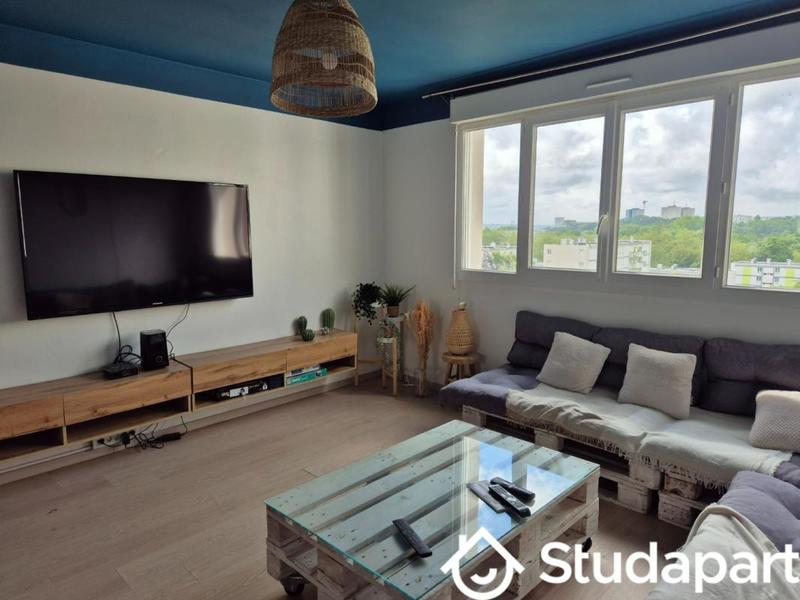 Chambre - 11 m² - 1 pièce