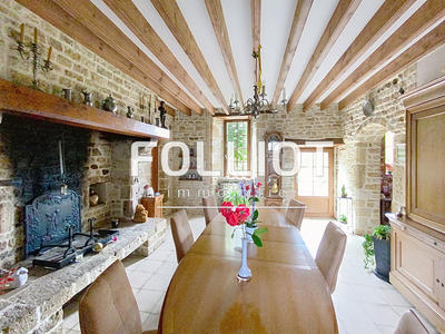 Maison - 180 m² - 7 pièces