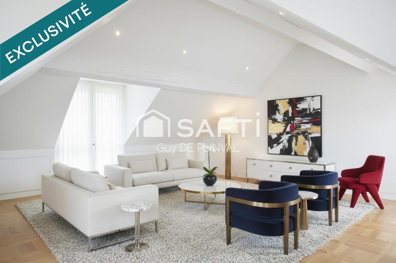 Maison - 558 m² - 23 pièces