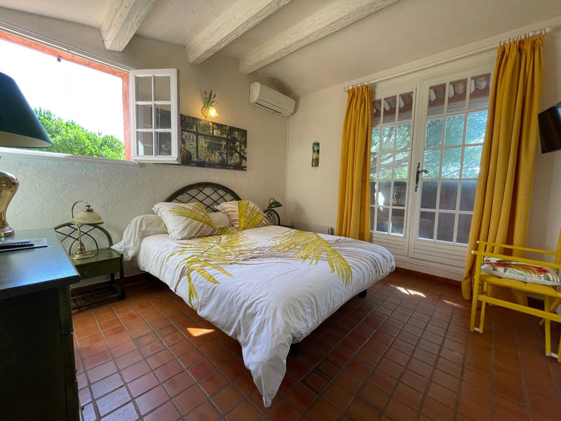 Propriété - 250 m² - 10 pièces