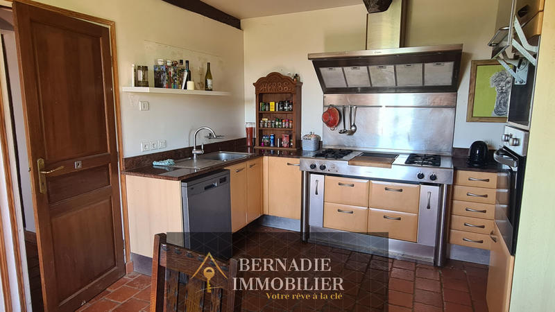 Maison - 200 m² - 4 pièces