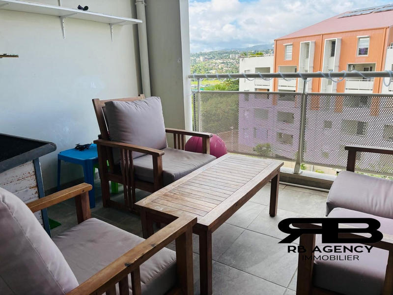 Appartement - 83 m² - 4 pièces