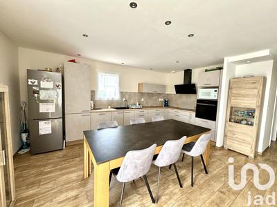 Maison - 92 m² - 5 pièces