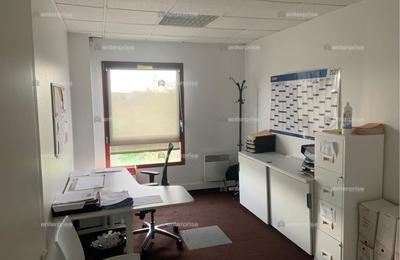 Local d'activité / Entrepôt - 725 m²