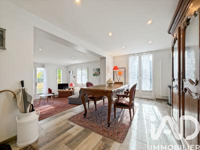 Maison - 92 m² - 5 pièces