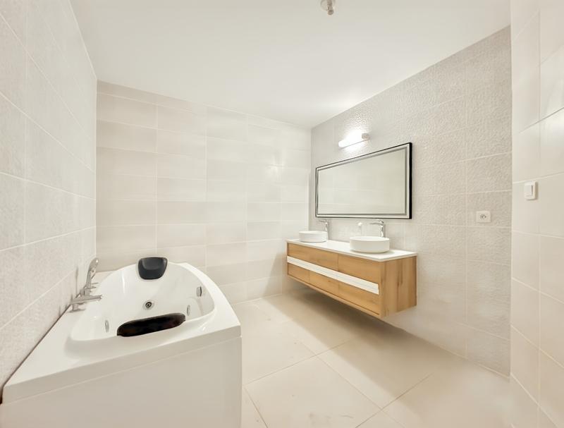 Maison - 101 m² - 4 pièces