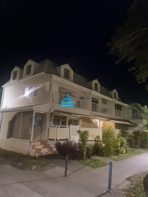 Appartement - 65 m² - 2 pièces