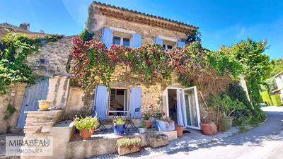 Maison - 85 m² - 5 pièces