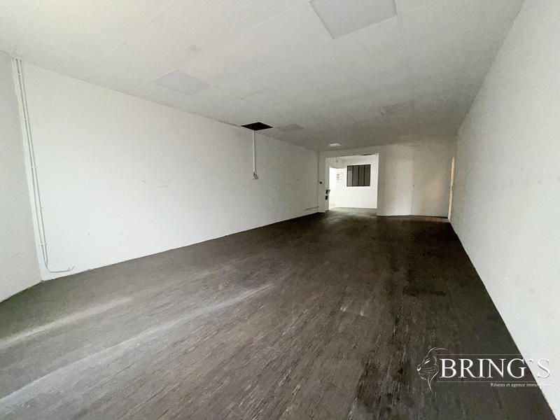 Local d'activités - 500 m²