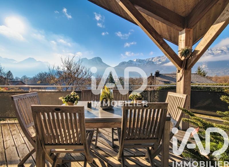 Châlet - 208 m² - 6 pièces