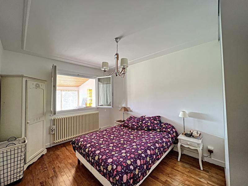 Maison - 208 m² - 6 pièces