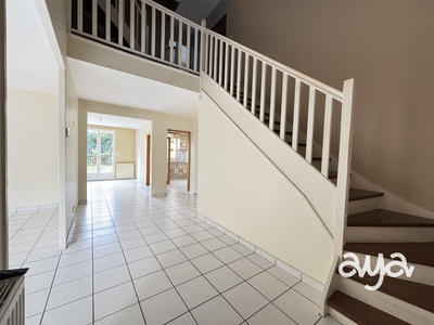 Maison - 177 m² - 6 pièces